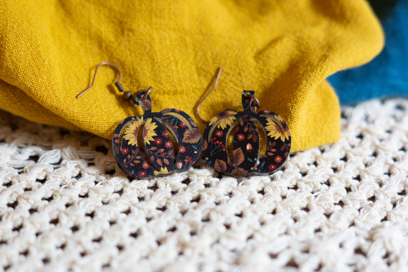Floral Pumpkin Earrings - Black