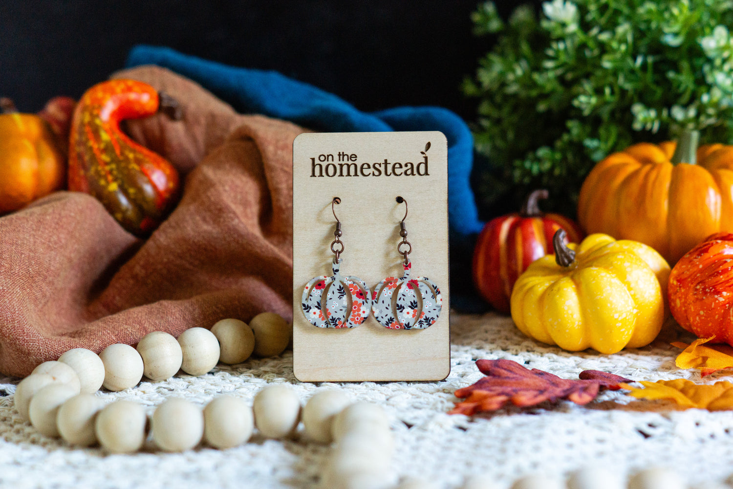 Floral Pumpkin Earrings - Gray